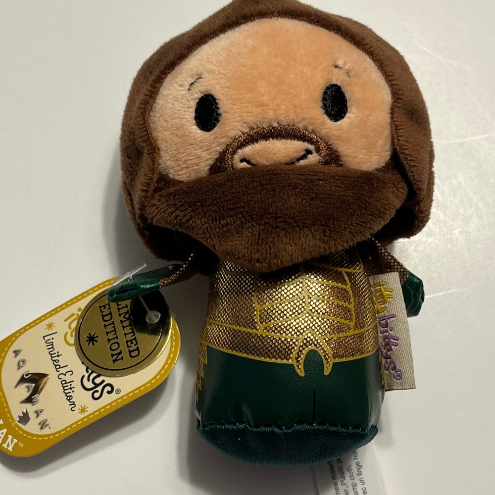 AQUAMAN  Hallmark Itty Bittys Ltd Edition 4.5" Stuffed Plush Movie Edition NWT